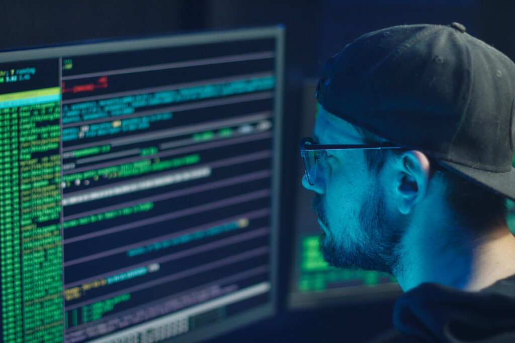 Mitarbeiter größere Gefahr für IT-Sicherheit als Hacker ten im kapsersky phishing